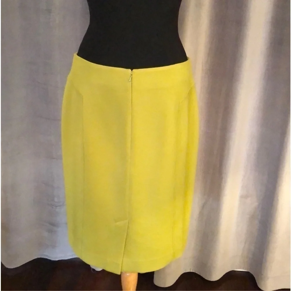 Semantiks skirt olive/ green size 12P (EUC) minimalist midi